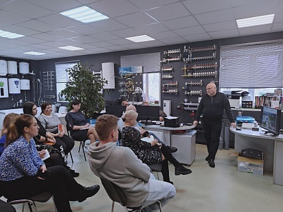 Повышаем экспертизу партнеров: тренинг по линейкам SLT Aqua и SLT Aquasept для отдела продаж компании «Сантехлига»